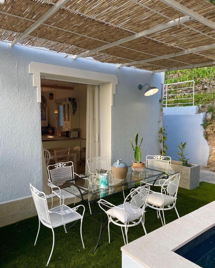Une Maison Bleue Villa Piolenc Buitenkant foto